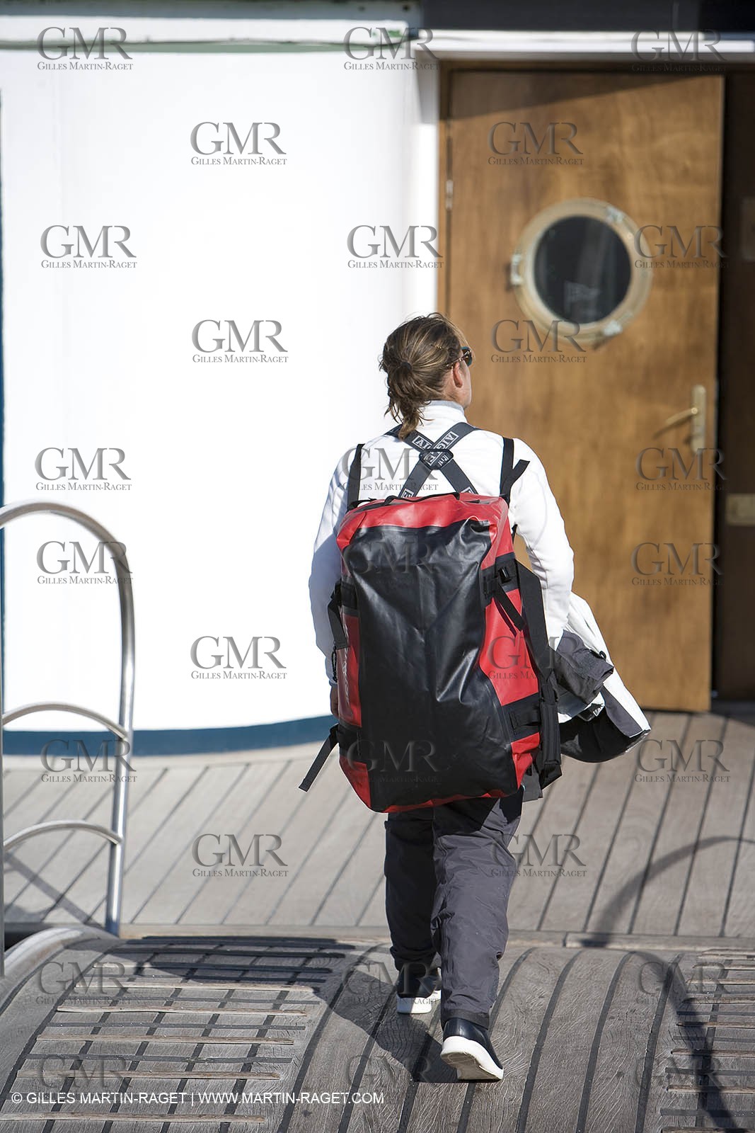 28 09 2007 - Marseille (FRA, 13) - Aigle Marine weather clothing showed in action by salors Marc Emig et Luce Molinier