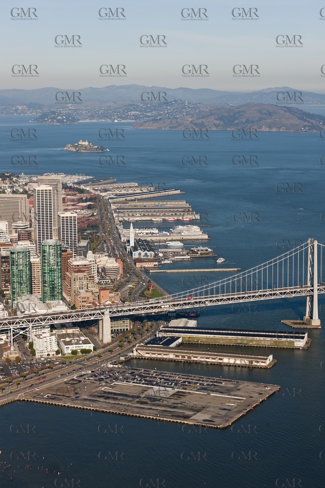 05 01 2011 - San Francisco (USA, CA) - 34th America's Cup - San Francisco waterfront  - Piers 26 (closest to bridge), Piers28, Piers 30-32