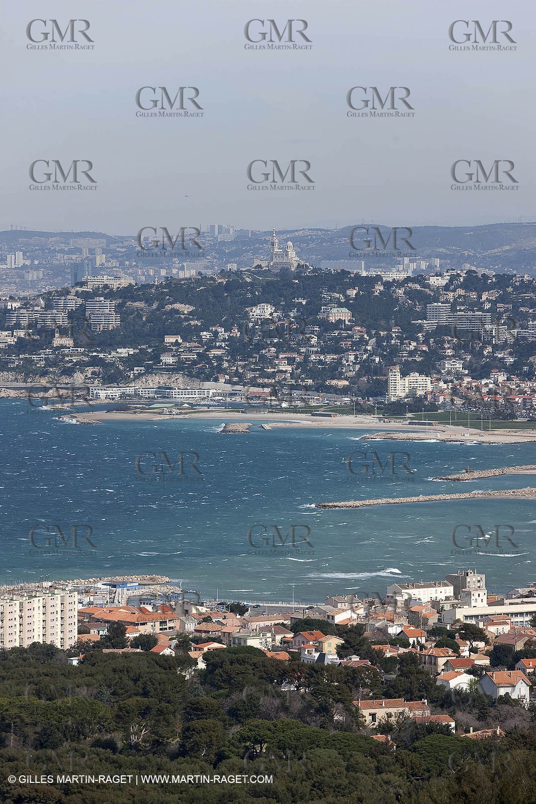 25 03 2009 - Marseille (FRA, 13) - Les Calanques - Massif de Marseilleveyre - Quartier de La Pointe Rouge et rade sud