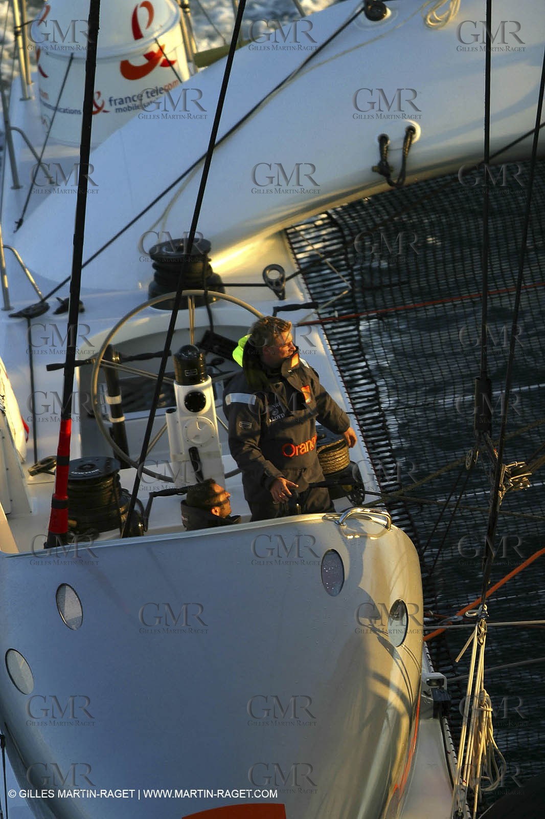 Orange II - Jules Verne Trophy 2004 - 1st Ouessant Start - Yann Eliès