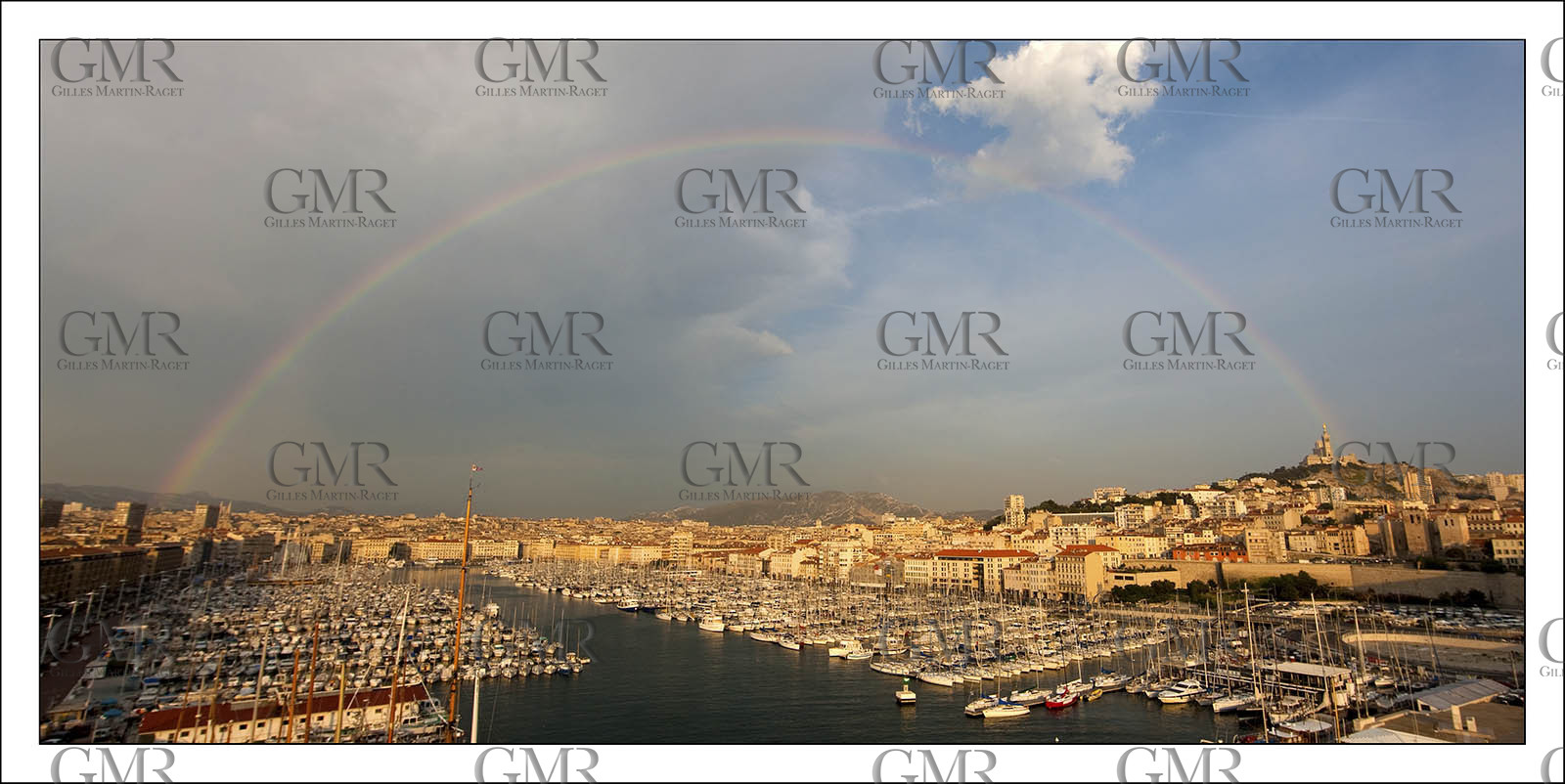 Product: in house made quality print on 8 ultrachome colors Epson ink Jet printer.  Available sizes:  . 50 x 100 cm . 100 x 200 cm  Available papers:  . Standard 250 gr glossy paper print, black streak, white margin, no signature . Top quality glossy 290