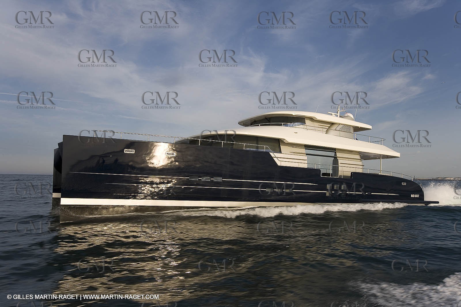 11 06 2007 - Valencia (Spain) - Super Yacht Catamaran Bradley, Gilles Vaton design built by H2X in la Ciotat (France)