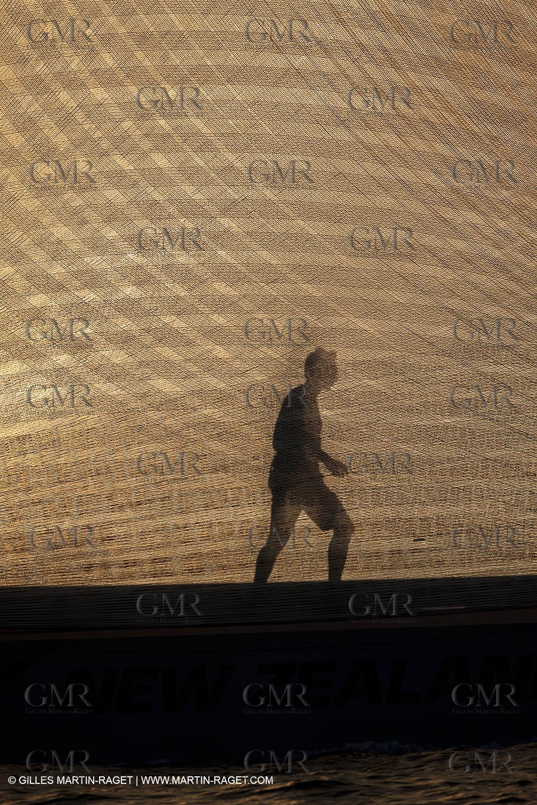 25 11 2010 - Dubai (UAE) - Dubai Louis Vuitton Trophy -  BMW ORACLE Racing - Fleet races