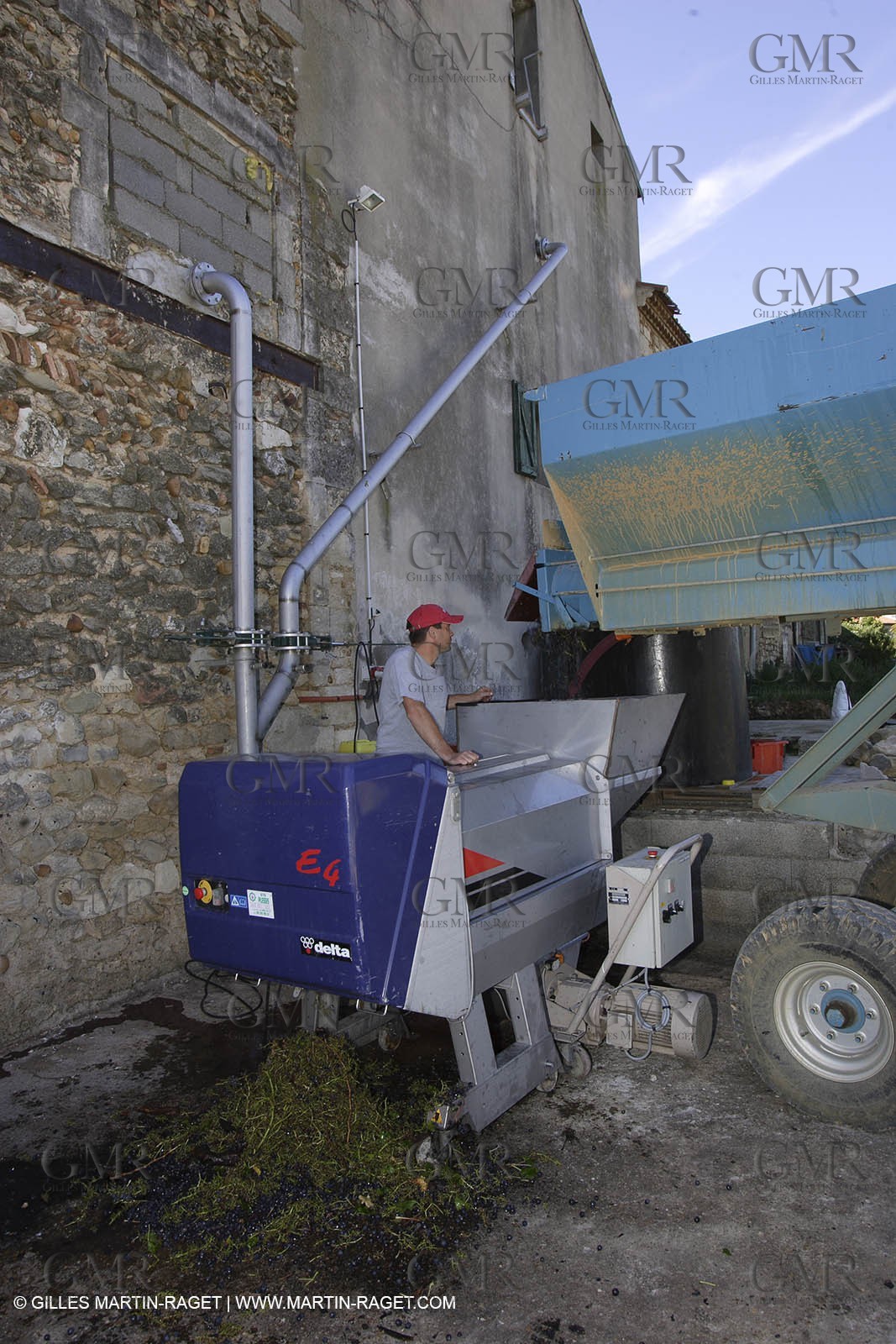 Harvest - D'or et de Gueule castle