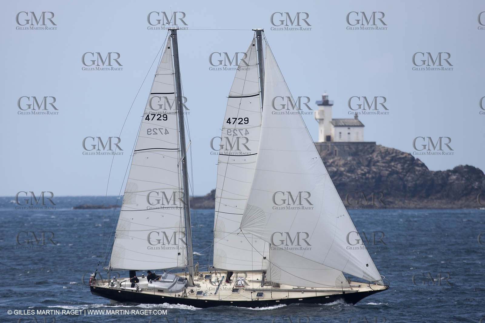 19 05 2010 - Raz de Sein (FRA,29) -  Pen Duick III