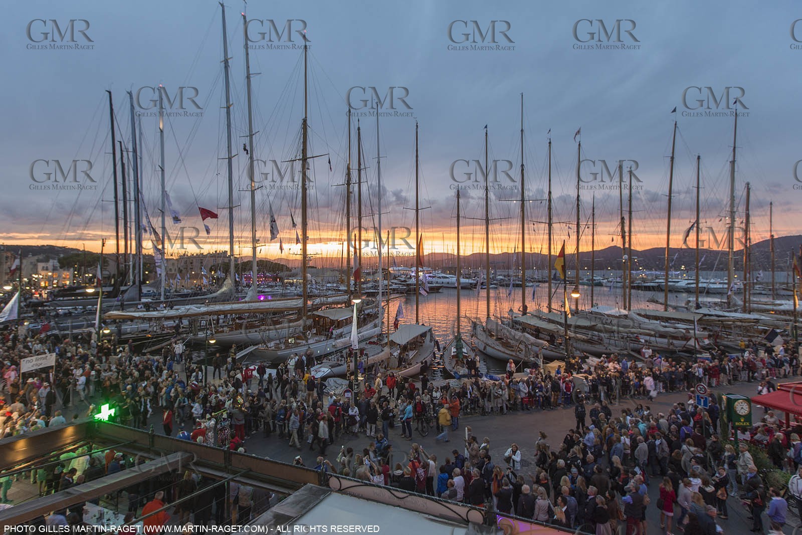 01 10 2025, Saint-Tropez (FRA,83) , Voioes de Saint-Tropez 2015, Day 4, Crew parade