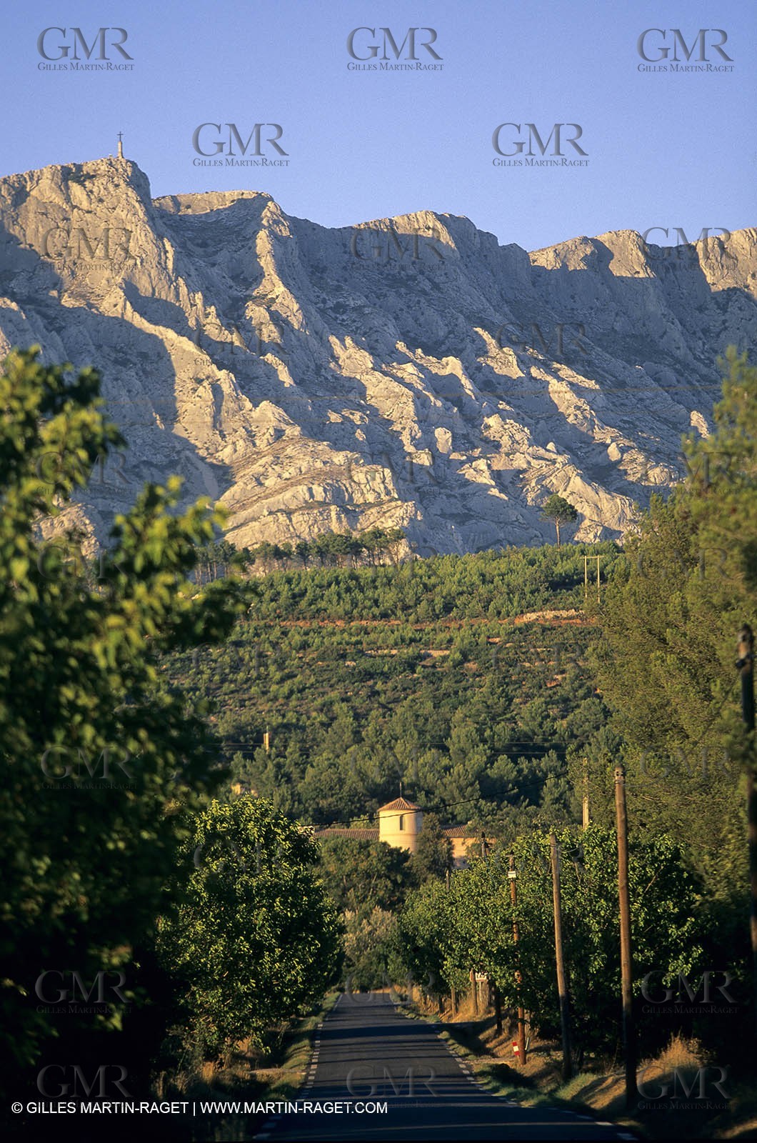 Aix en Provence area - Sainte Victoire mountain