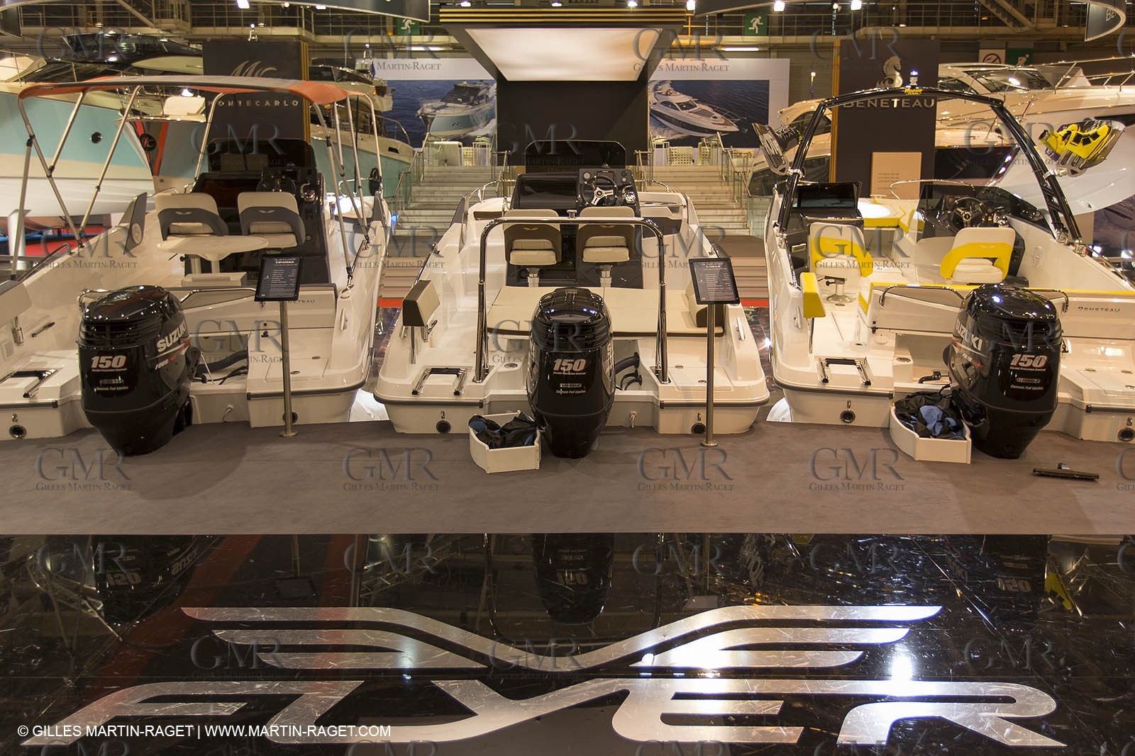 10 12 2013 - Paris (FRA,75) -Paris Boat Show - Beneteau booth