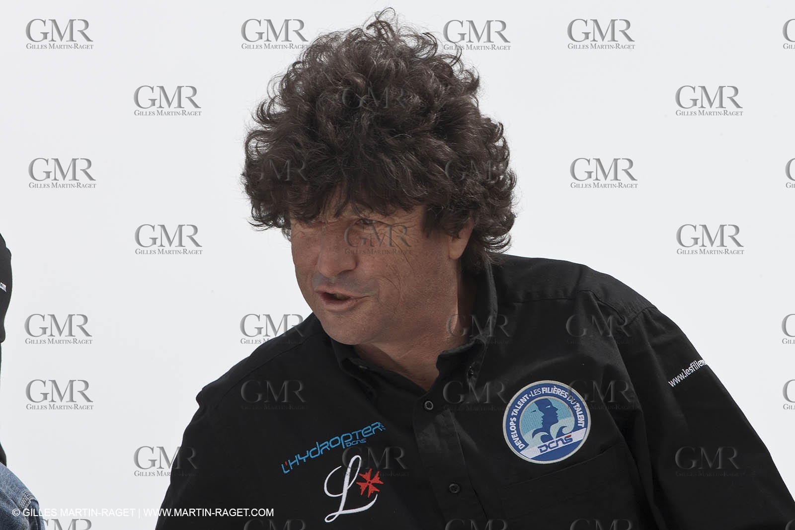 18 04 2012 - La Ciotat (FRA,13) - L'Hydroptère en préparation - Présentation du  nouvele équipage - Jean Le Cam