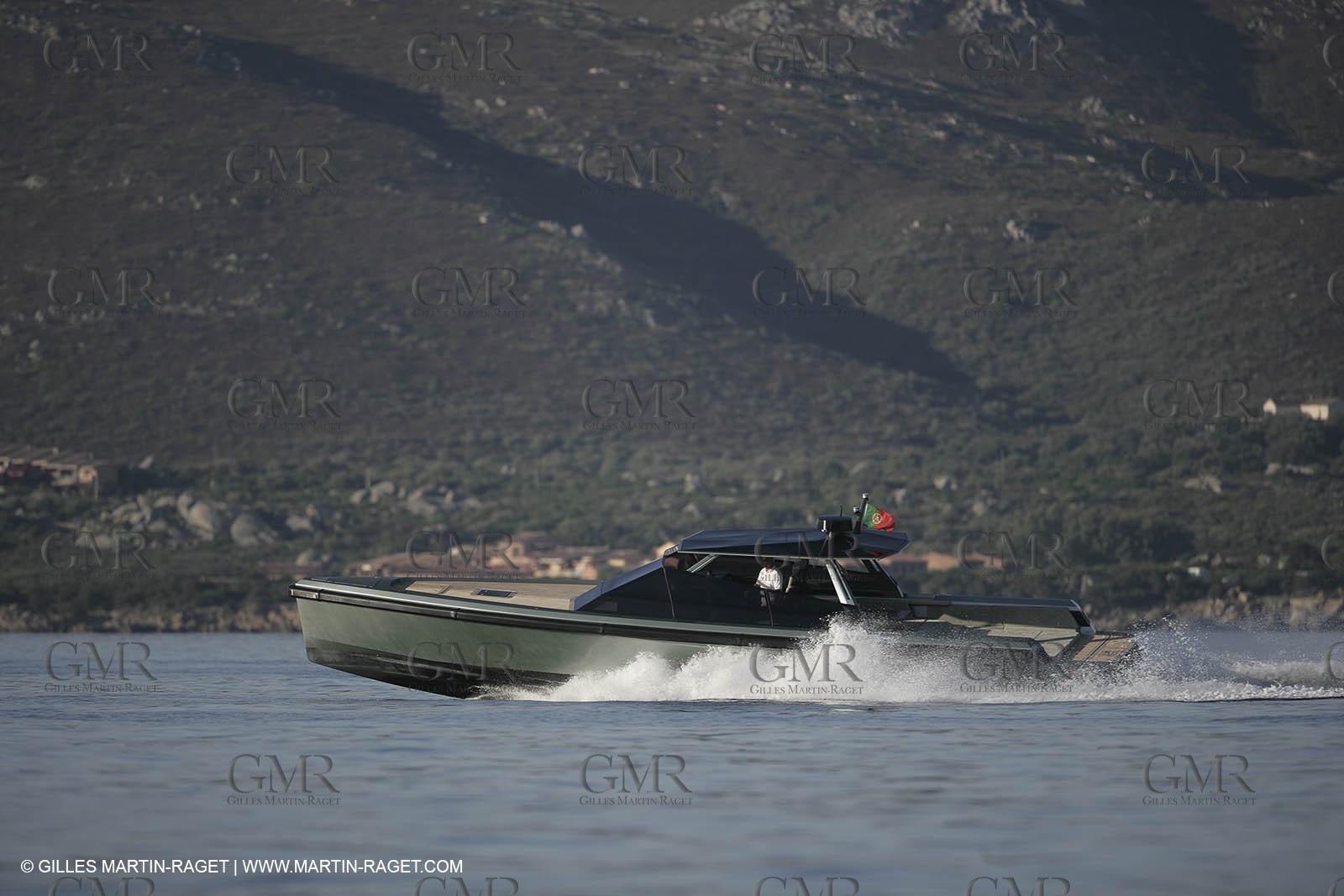 16 07 2007 - Portisco (Italie, Sardaigne) - Wally Power 47, 2007 version