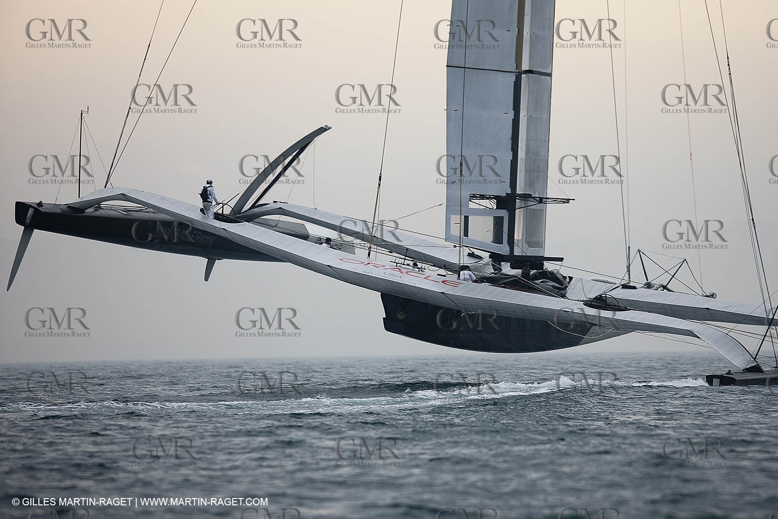 19 01 2010 - Valencia (ESP) - 33rd America's Cup - BMW ORACLE Racing - Firt trials off Valencia