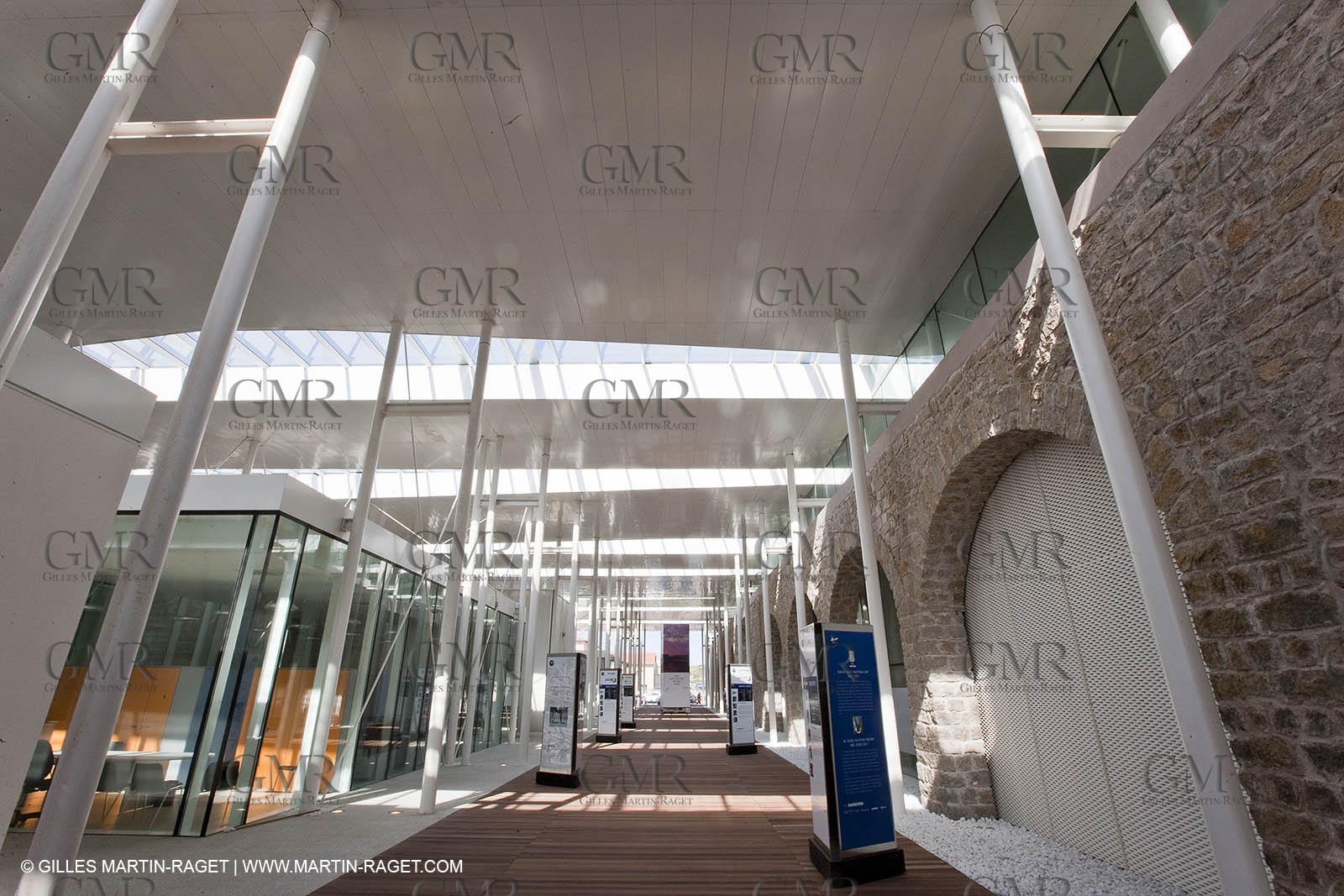 19 05 2010 - La Maddalena (ITA, Sardinia) - Louis Vuitton Trophy - Arsenale marina