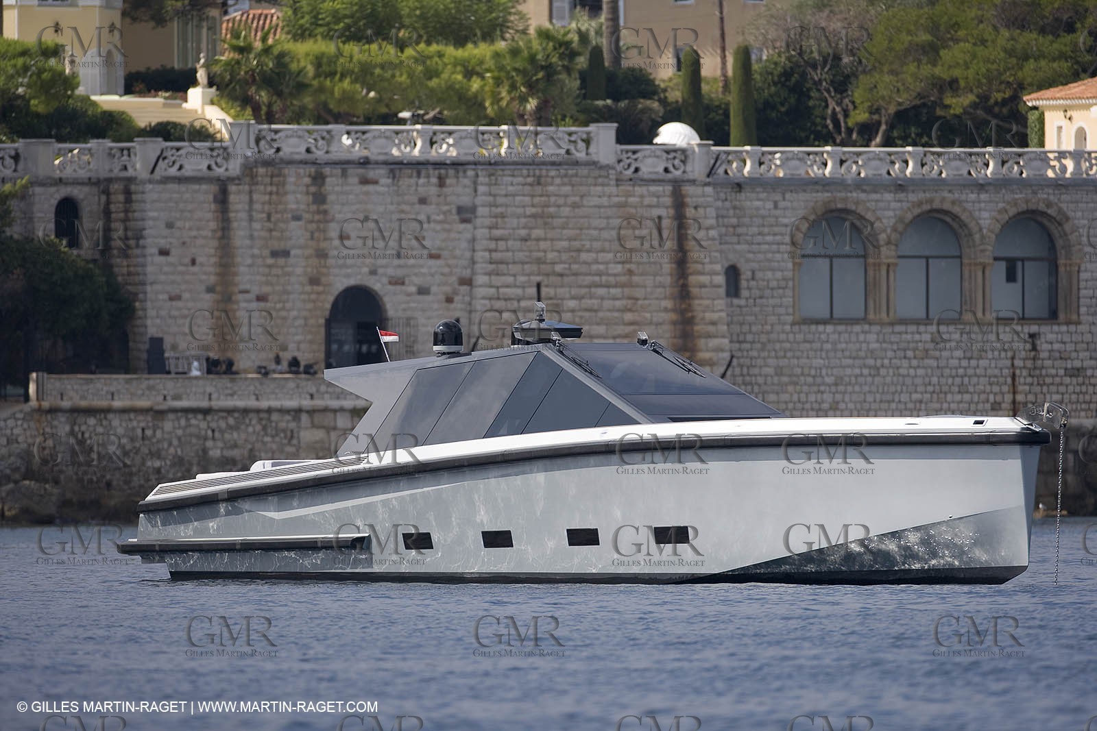 29 09 2007 - St Jean Cap Ferrat - Wally Yachts - Wally Power 70 - Lau Lau