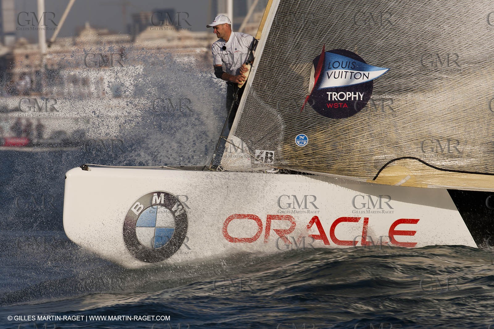 17 11 2010 - Dubai (UAE) - Dubai Louis Vuitton Trophy -  BMW ORACLE Racing Vs  Emirates Team New Zealand