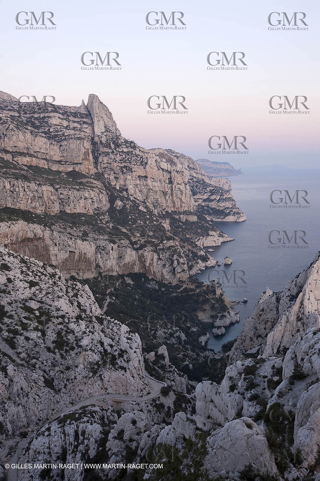 22 03 2009 - Marseille (FRA, 13) - Les Calanques - Panorama as seen from le Belvédère de sugiton
