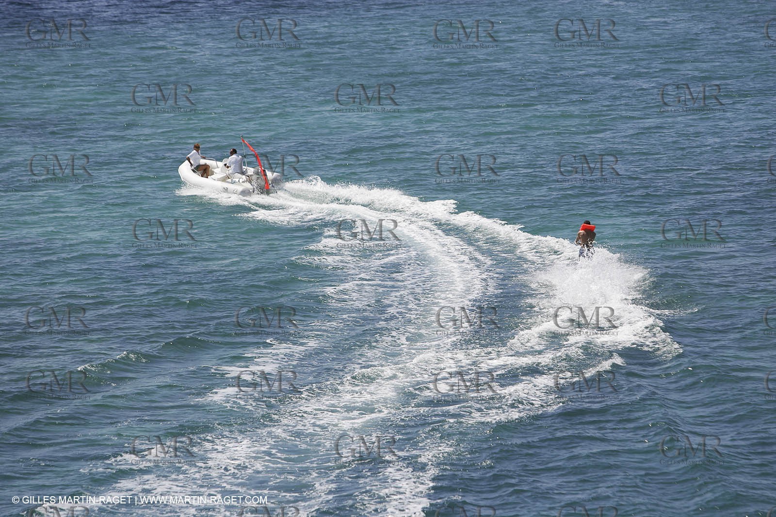Waterskiing - Wakeboard - Privilege 585 - Matira - Martinique - Caribbean