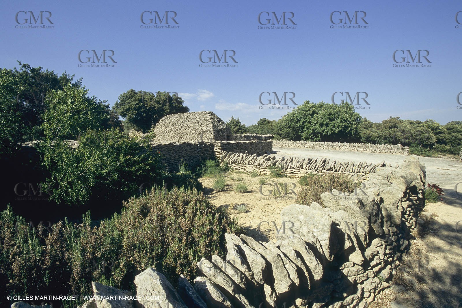 France, Provence, Luberon, Gordes, Village des Bories