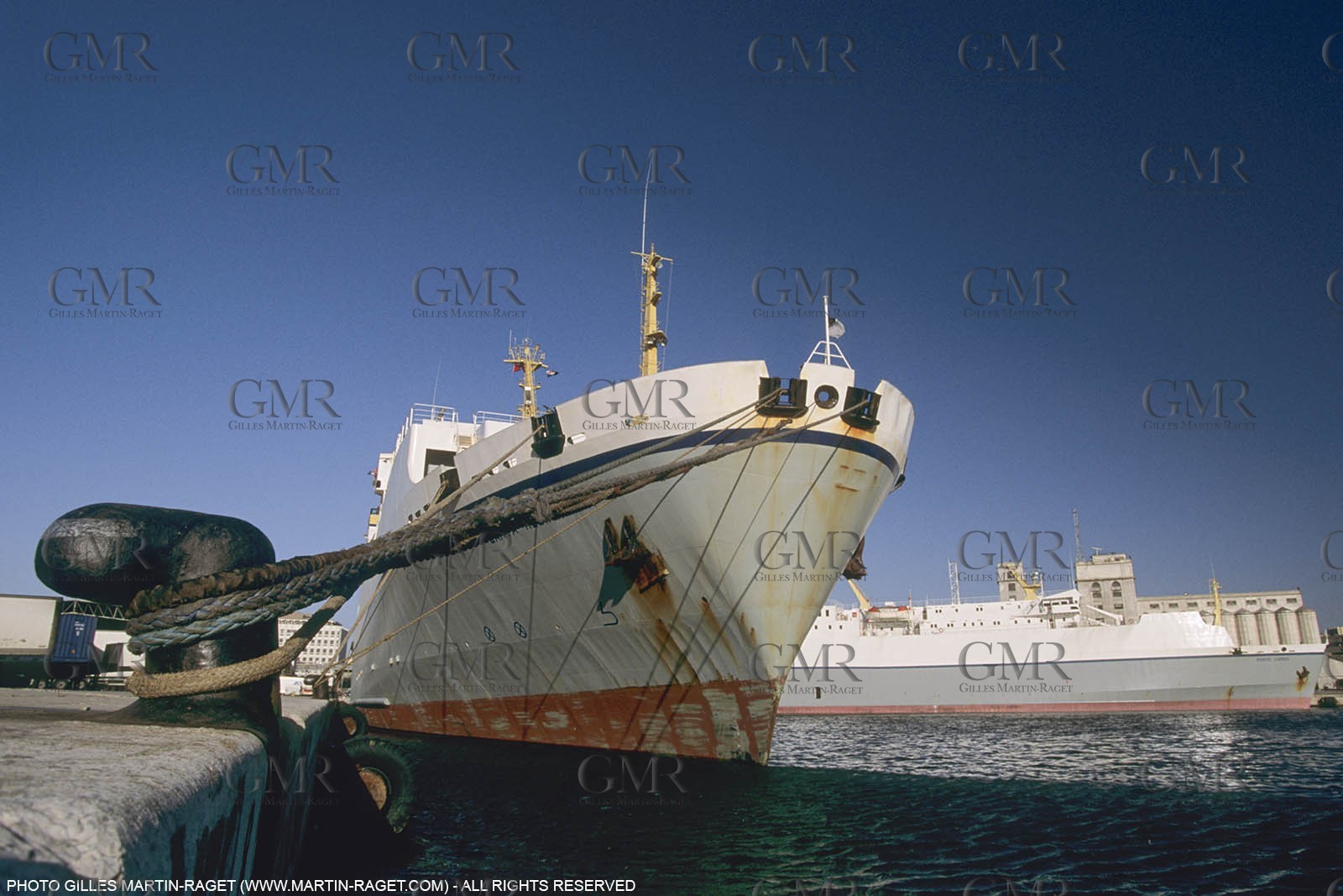 France, Provence, Marseille, Port de commerce, opérations portuaires, métiers de la mer