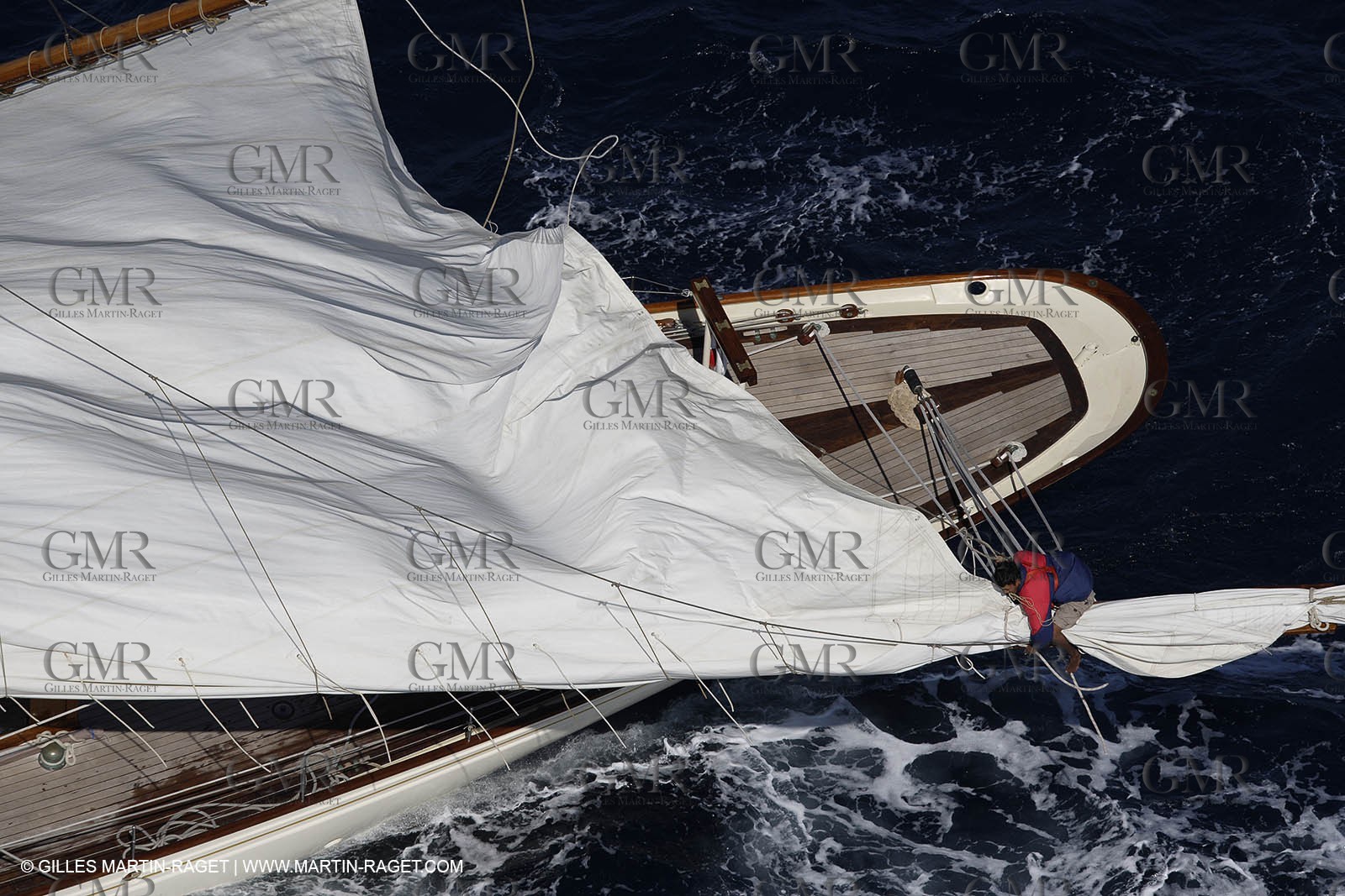 07 10 2006 - Saint Tropez (Fr) - Voiles de Saint Tropez 2006 - Classic Yachts - Sunshine