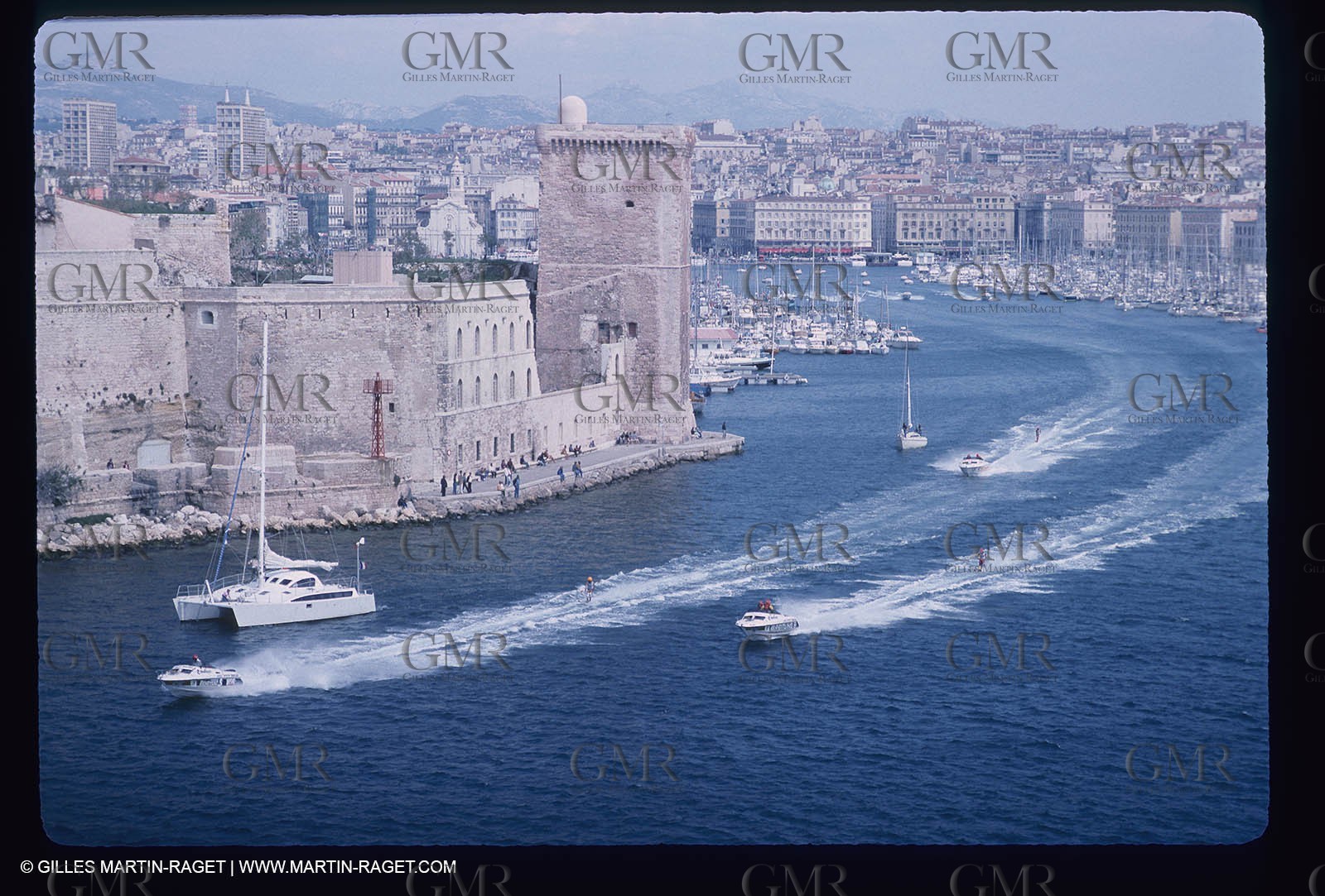 Watersports, waterskiing, ski nautique, wakeboarding,