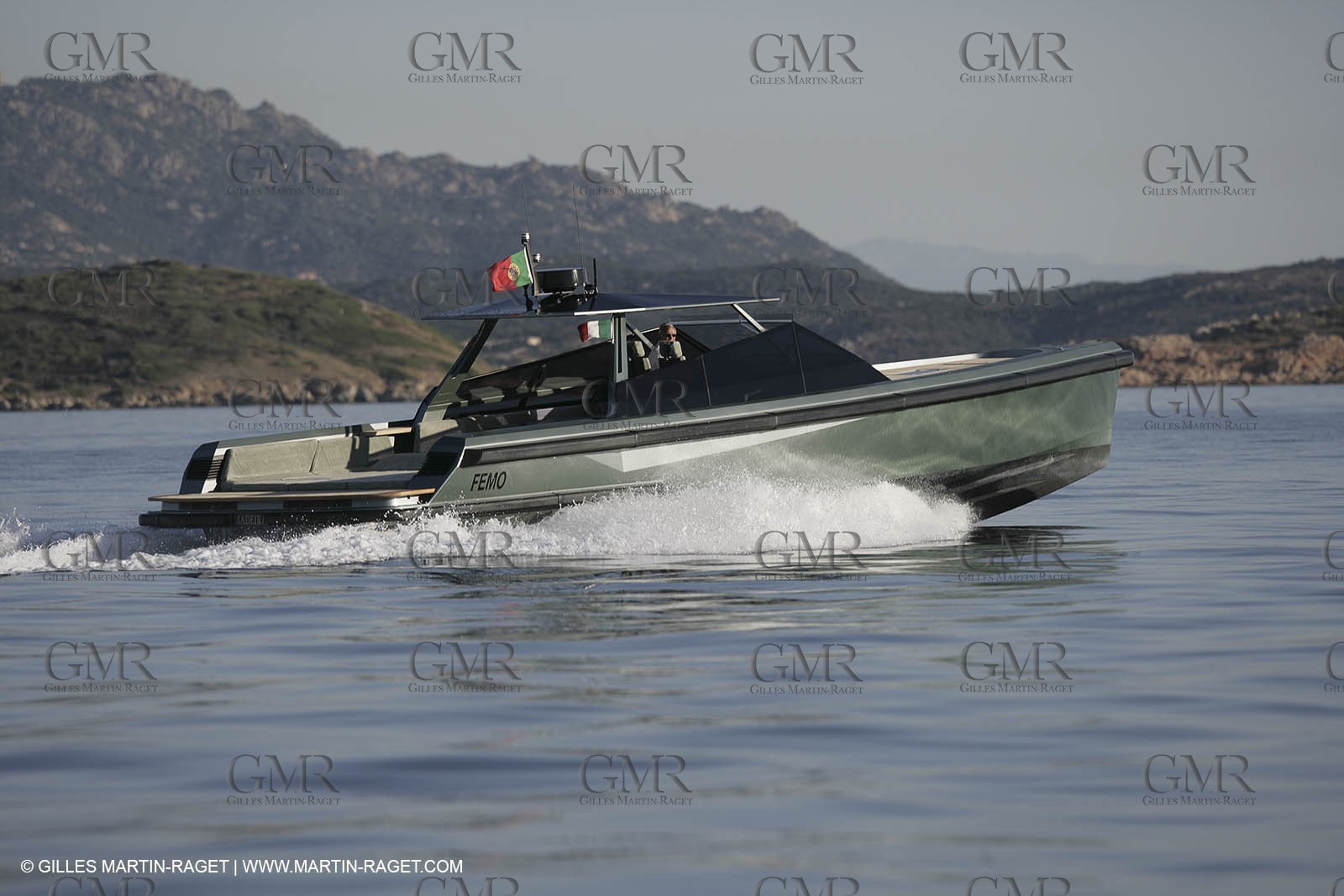 16 07 2007 - Portisco (Italie, Sardaigne) - Wally Power 47, 2007 version