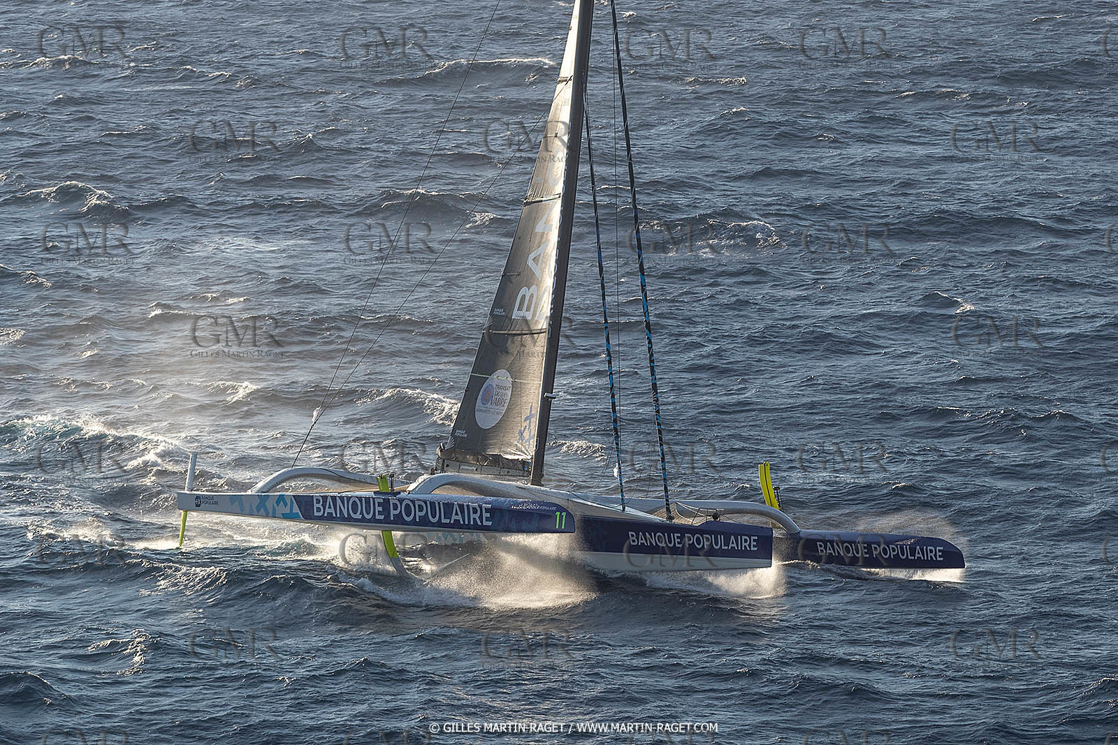 Banque Populaire devant Marseille