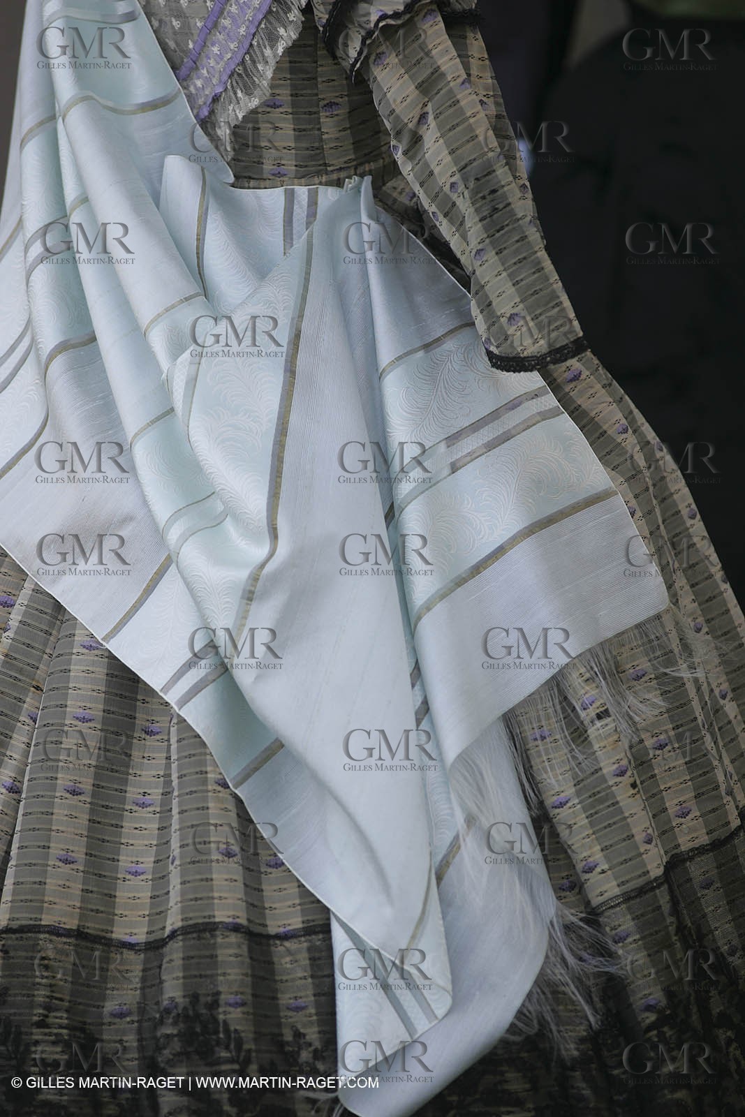 May 2004 - La Tour d'Aigues (FRA, 84) - Old costumes for women of the South exhibition