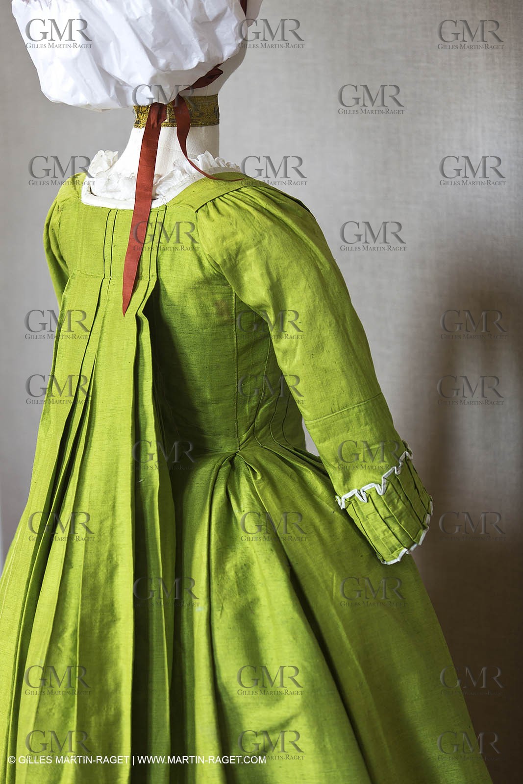 06 07 2012, Toulon (FRA,83), Villa Rozemaine, exhibition 'Fashion Dresses