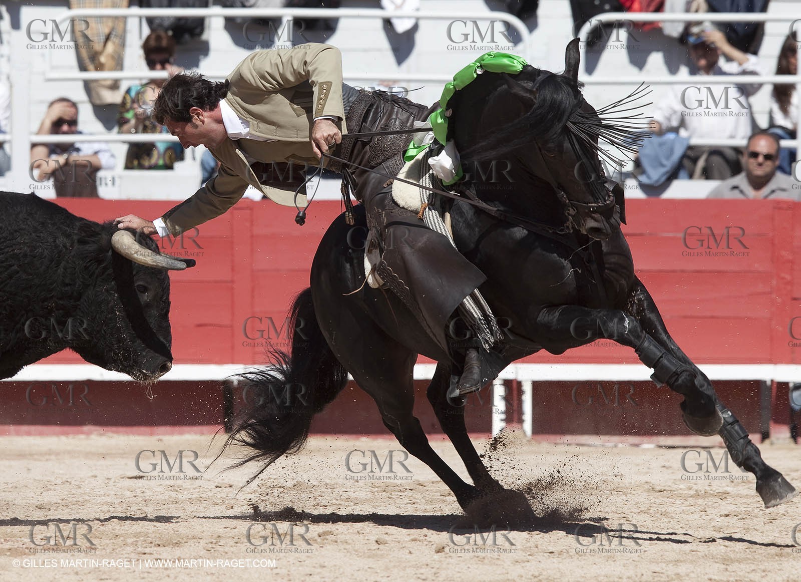 Monday 05 04 2010 - Arles (FRA,13) - Feria 2010 - -Corrida de rejon - Fermin Bohorquez - Pabloe Hemoso de Mendoza - Andy Cartagena - Toros Bohorquez