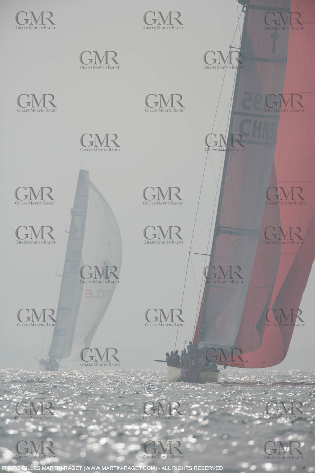 20 04 2007-Valencia (Spain)- 32nd America's Cup - Louis Vuitton Cup - RR1 - DAY 5 - BMW ORACLE Racing