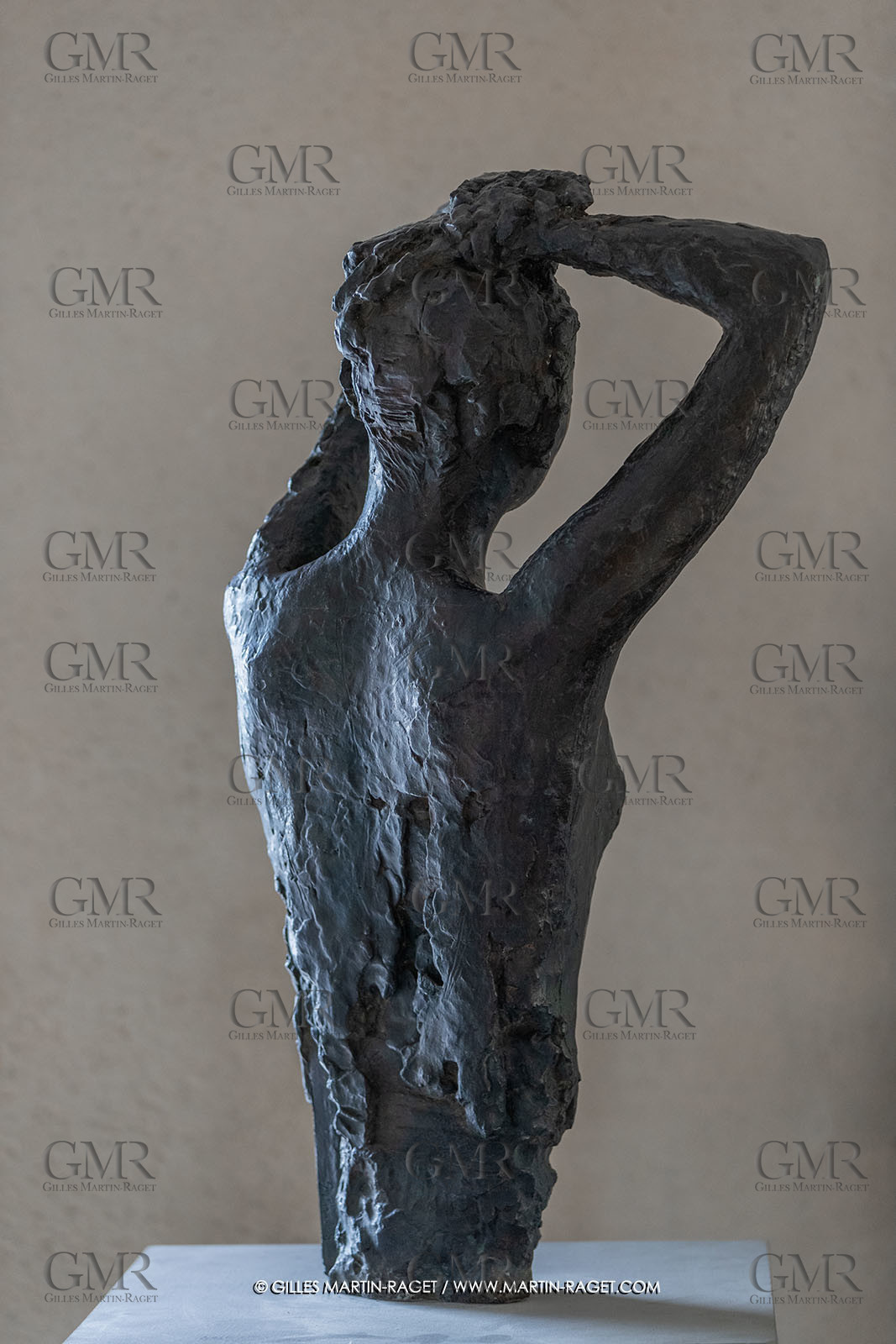 01 06 2023, St Rémy de Provence, Oeuvre de Germaine Richier, Sava Alexandra 1944, bronze patiné foncé, Exemplaire d'exposition, fondeur : Susse, Paris, 82,5 x 50 x 37 cm, collection famille Germaine Richier