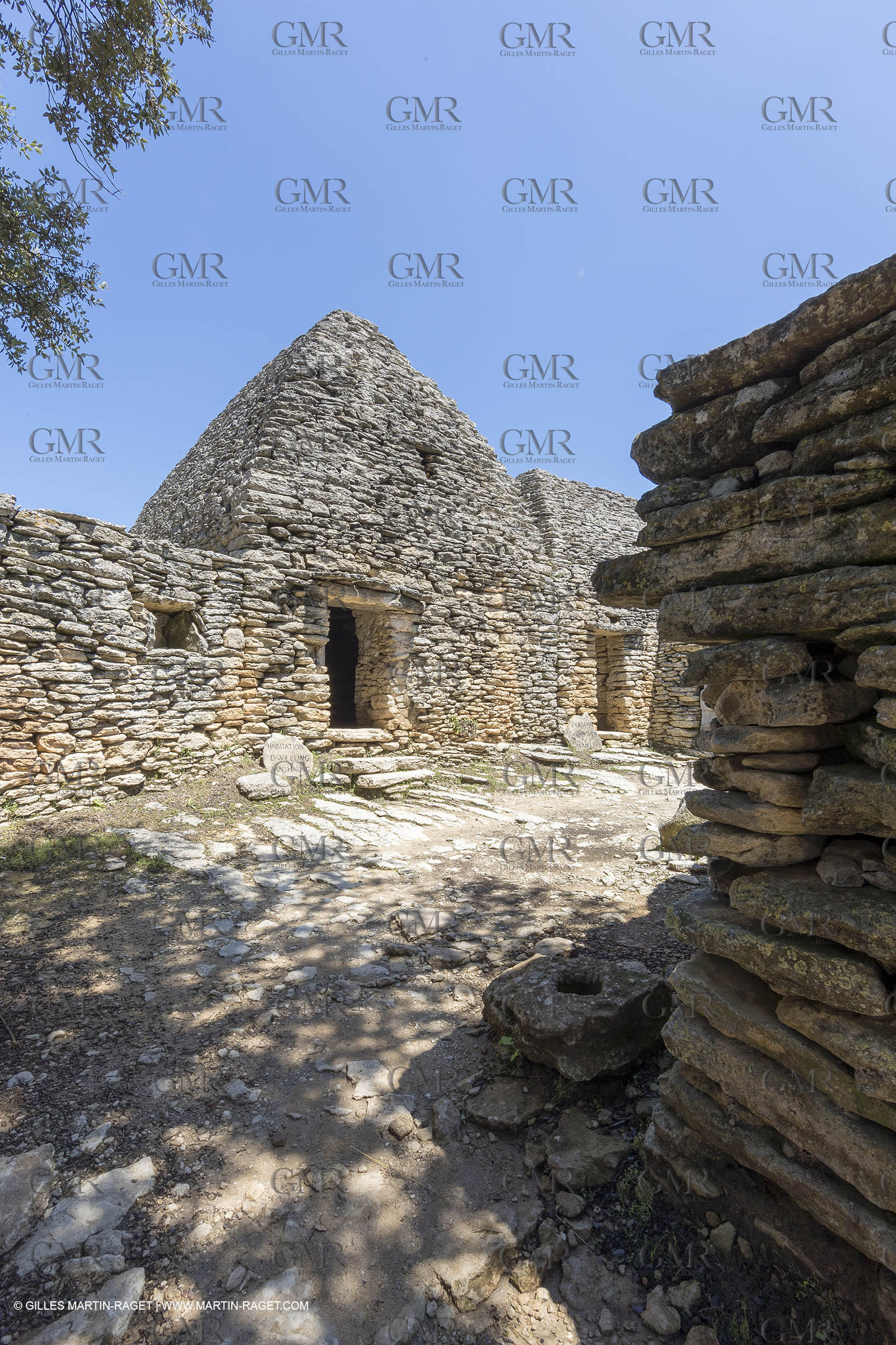 1 6 2018, Gordes (FRA,84) Le village des Bories