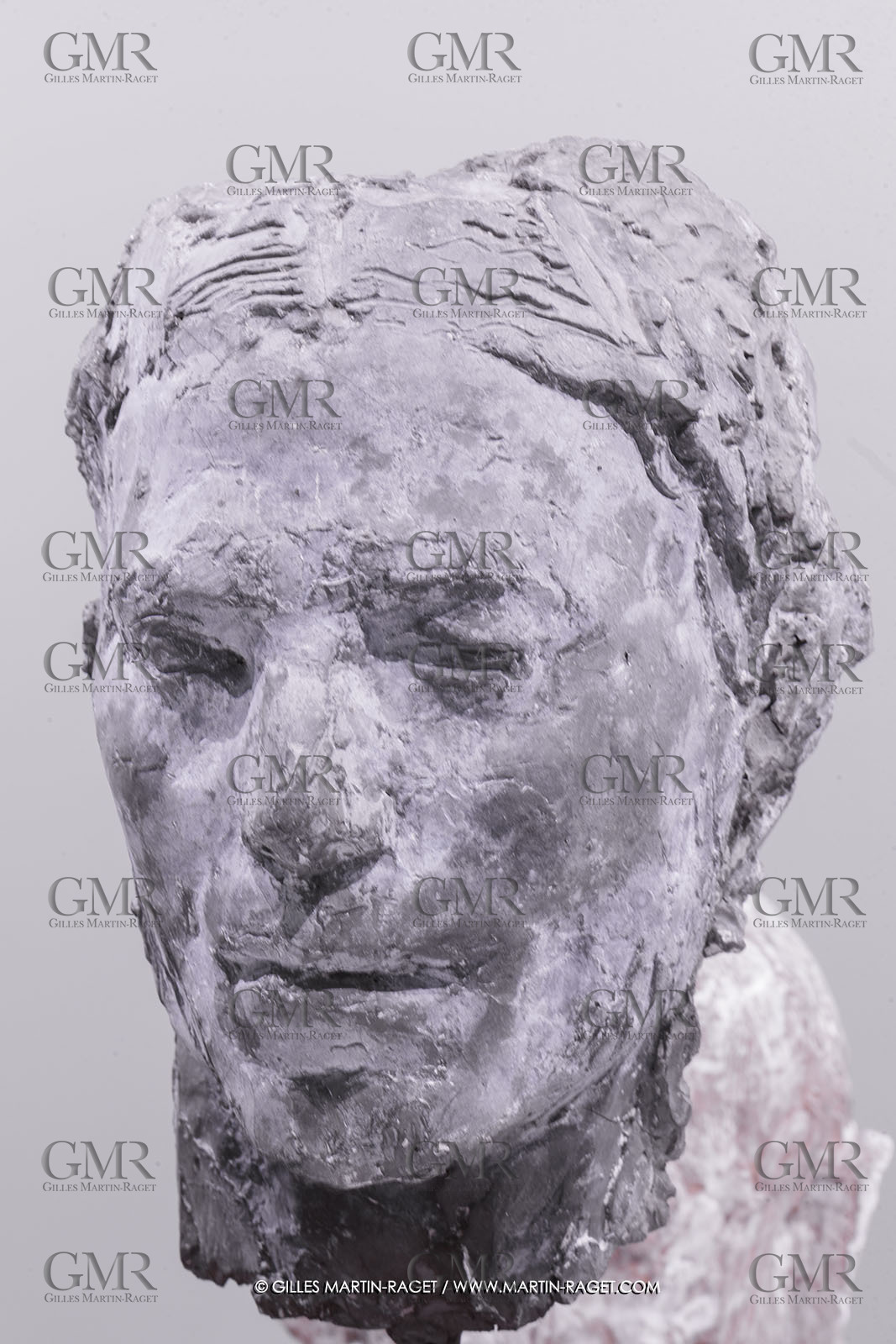 02 05 2023, Paris (FRA), oeuvre de Germaine Richier, Exposition Centre Pompidou 2023, Buste du Christ 1931, Ciment, 43 x 22 x 25 cm, Collection particulière