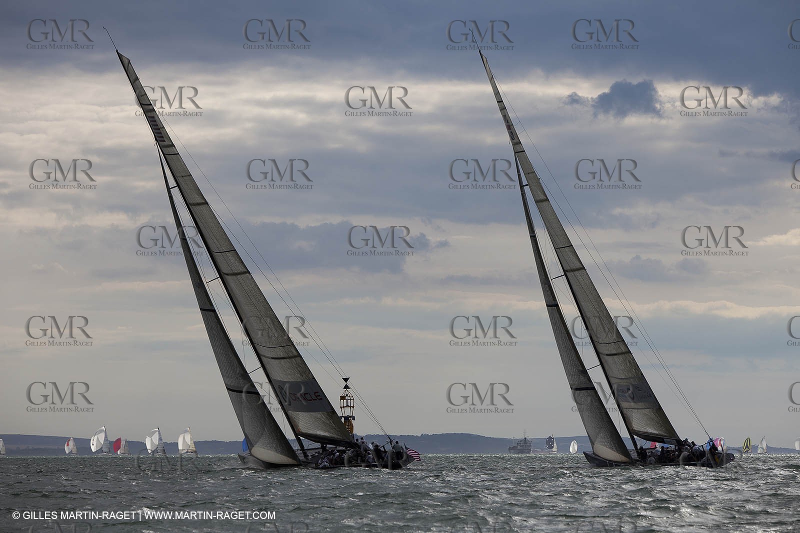 02 08 2010 - Cowes (UK, IOW) - The 1851 Cup -  BMW ORACLE Racing - Training Day.