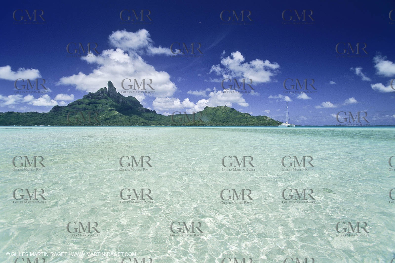 sailing - Cruising - Multihull at the mooring