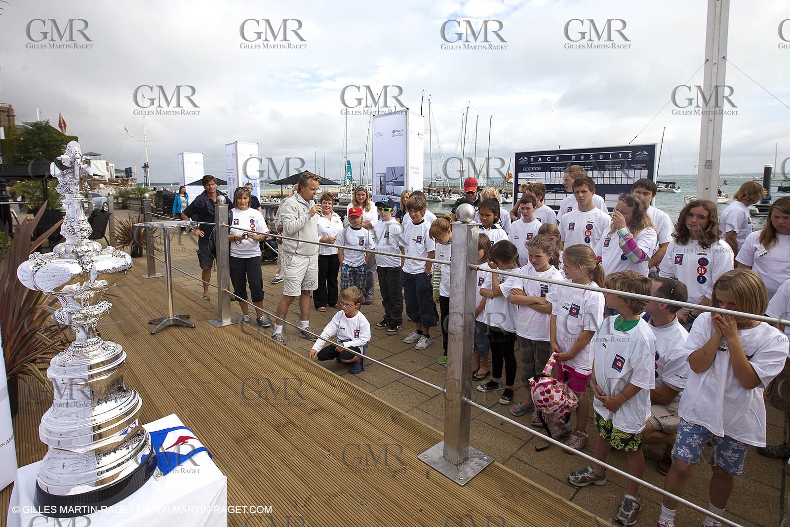 03 08 2010 - Cowes (UK, IOW) - The 1851 Cup -  BMW ORACLE Racing - Day 1.