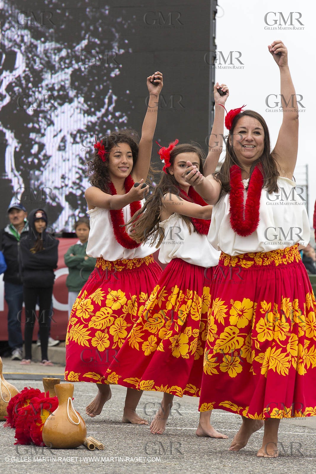 10 08 2013 - San Francisco (USA,CA) - 34th America's Cup - AC Open - Outrigger Canoe Races et Hula Danceperformance at Marina Green Village