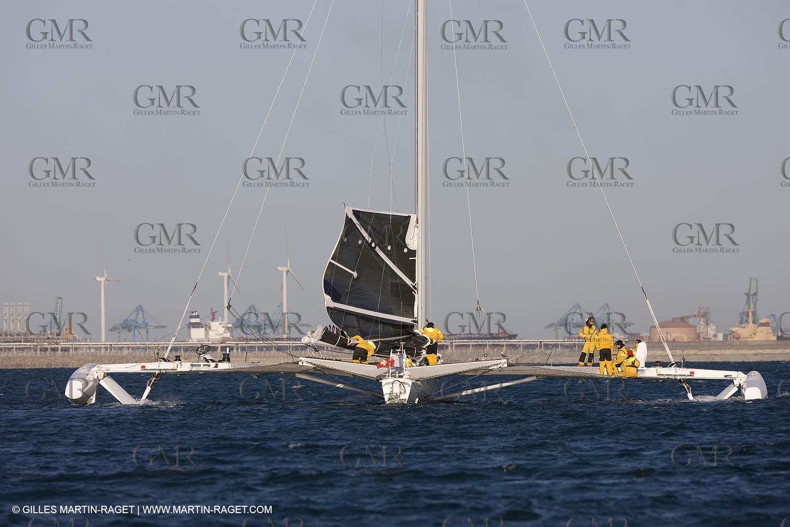 07 04 08 - France - Port Saint Louis du Rhone - Hydroptere - Training
