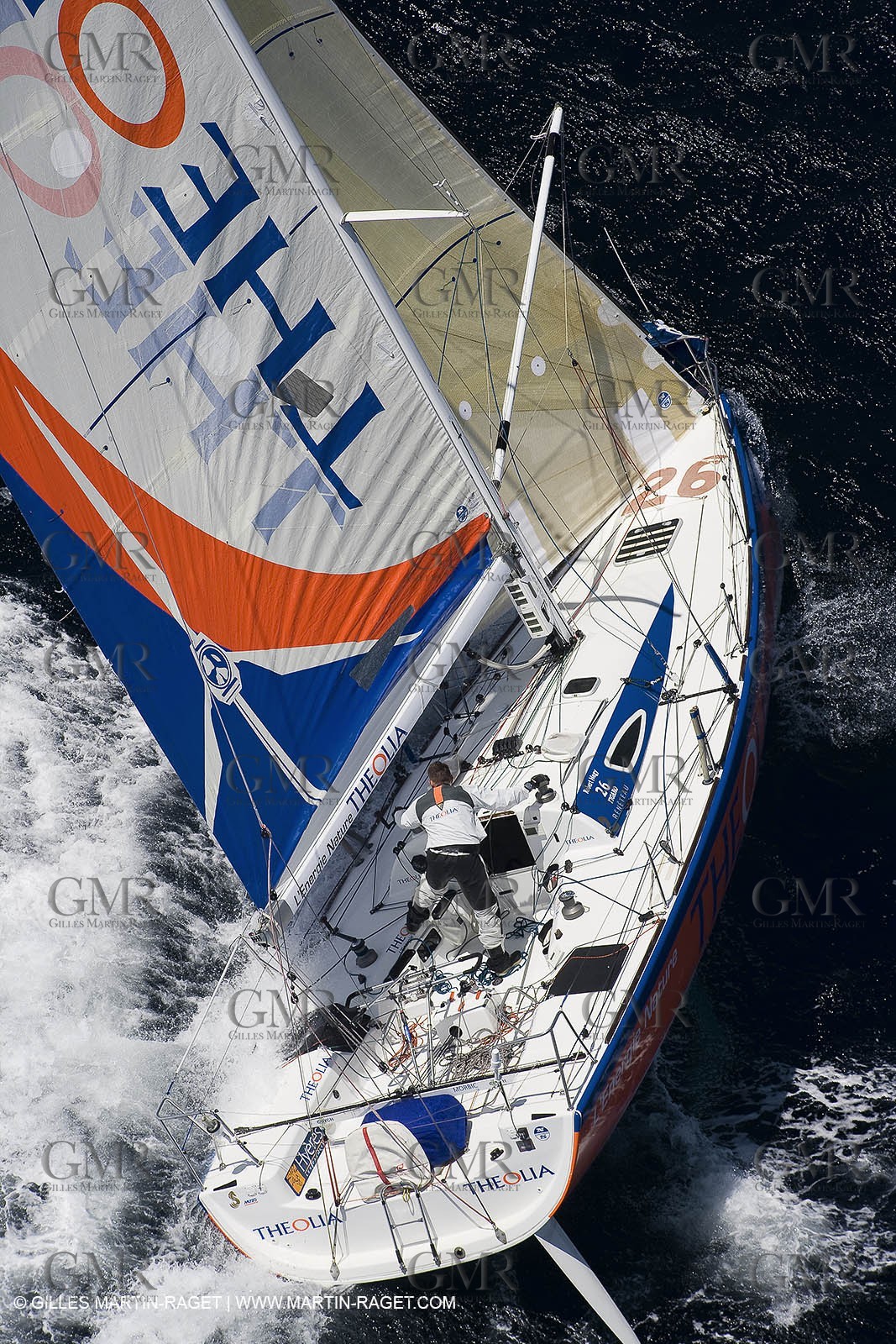 06-26-2007 - FIGARO II - THEOLIA - Skipper : Robert Nagy - Training off Marseille (south France) with strong wind conditions