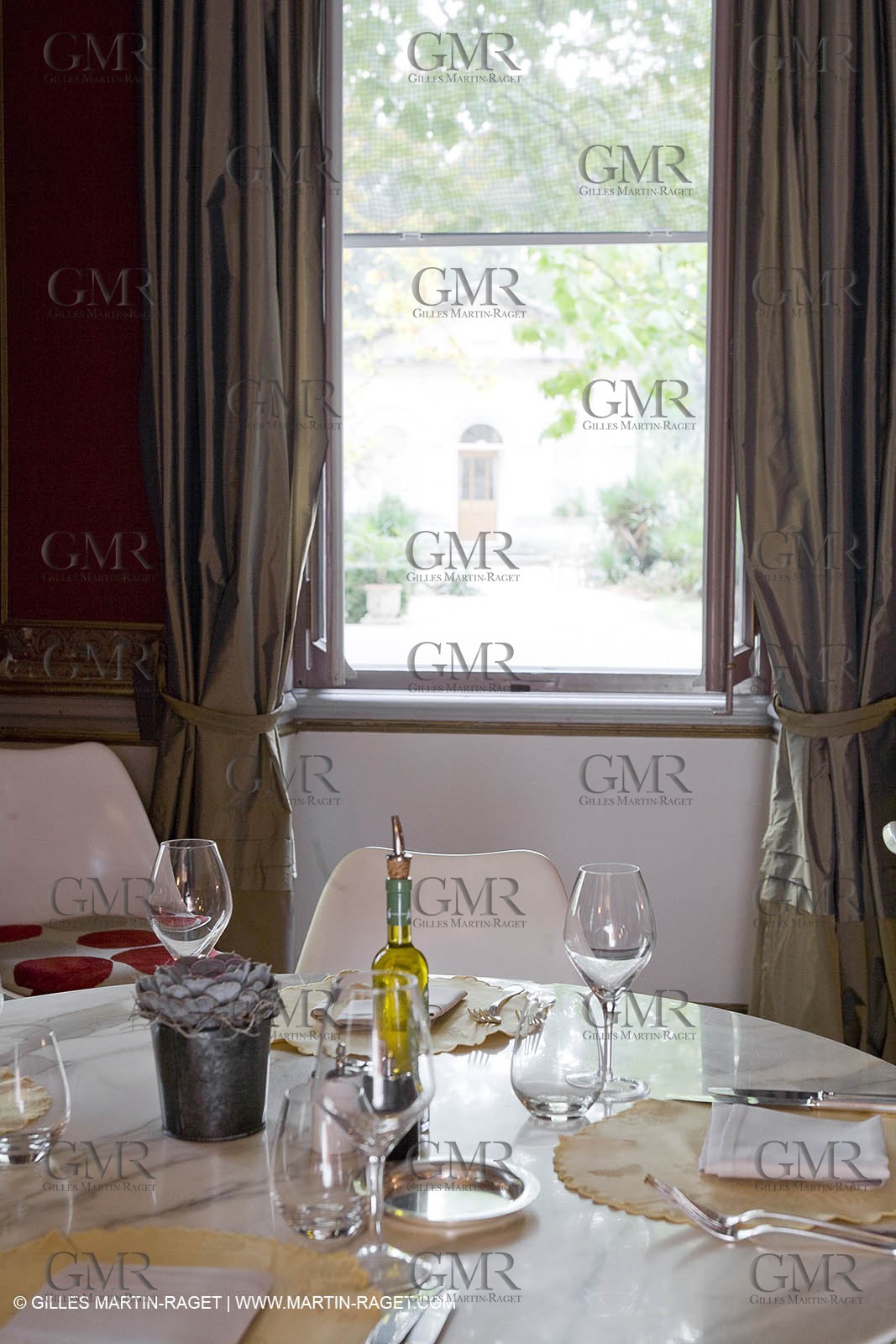 28 10 2007 - St Rémy de Provence (FRA,13) - Chateau des Alpilles