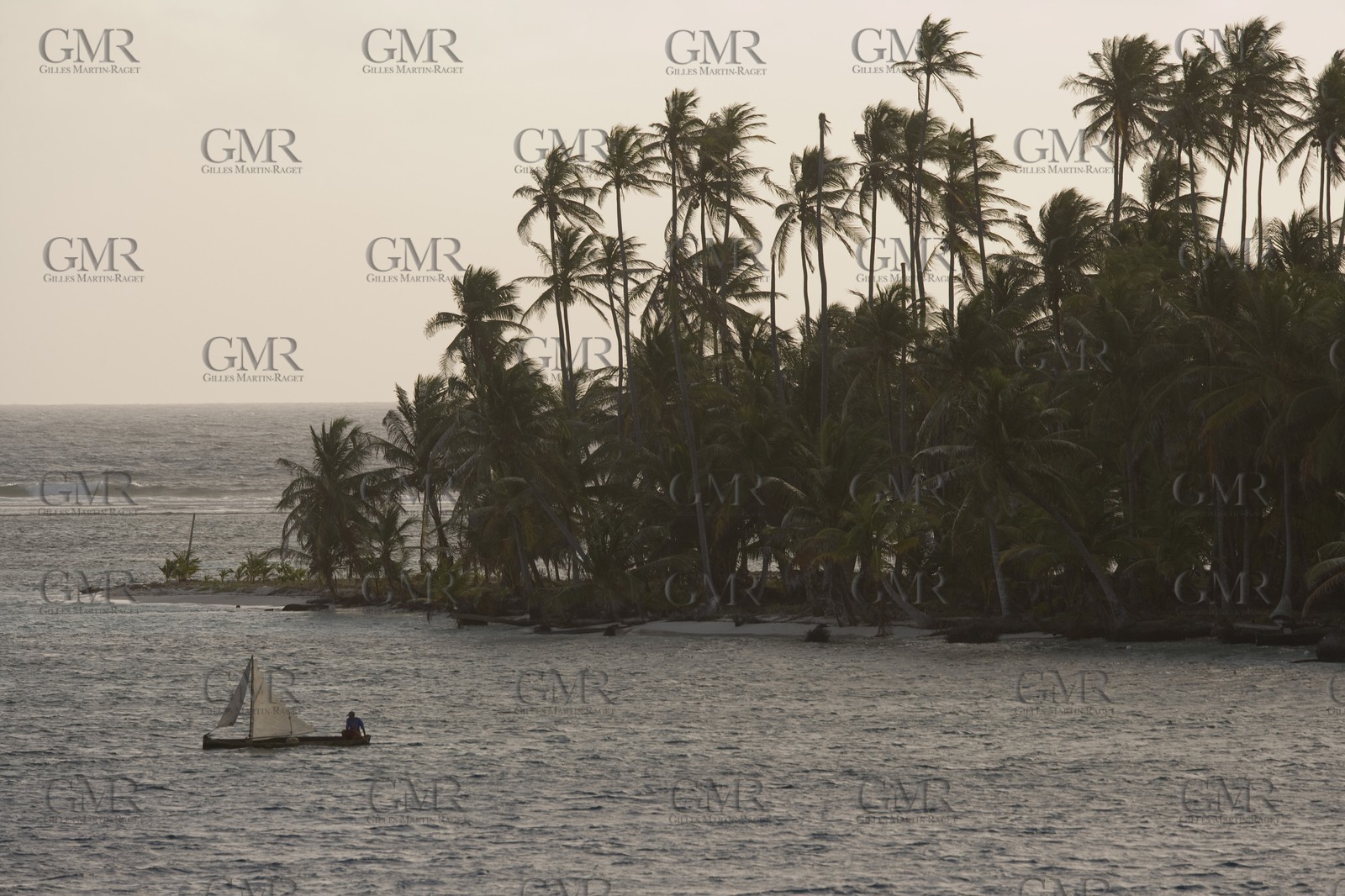 01 02 2008 - San Blas Archipelago (Panama) - Motor Yacht Senses