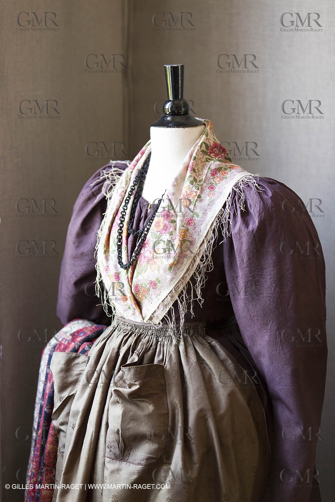 06 07 2012, Toulon (FRA,83), Villa Rozemaine, exhibition 'Fashion Dresses