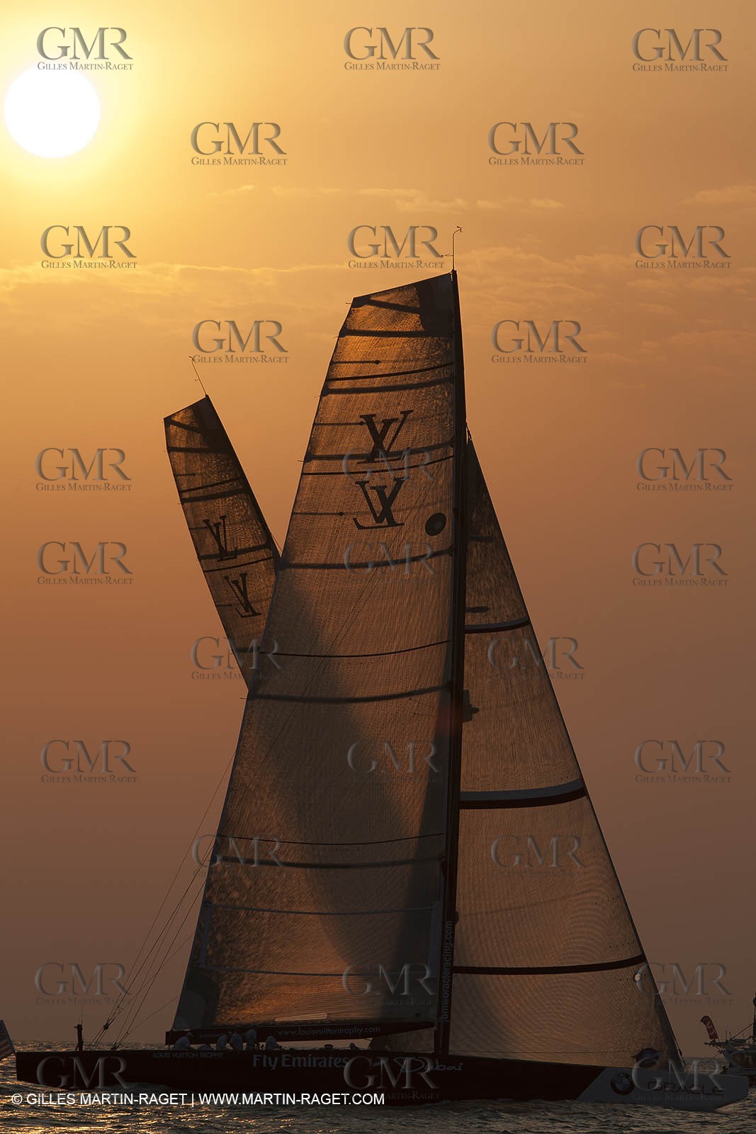 14 11 2010 - Dubai (UAE) - Dubai Louis Vuitton Trophy -  BMW ORACLE Racing - Race Day 1 - Vs All 4 one